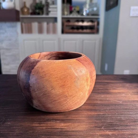 Thick Solid Wooden Bowl/Planter - Picture 4 of 10